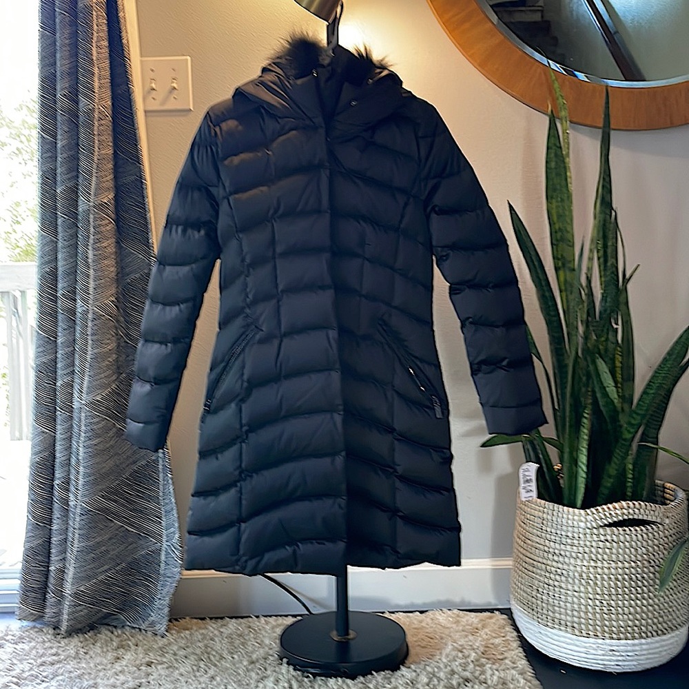 New with tags, Dawn Levy, Jet Setter Puffer/quilted Coat with hood.